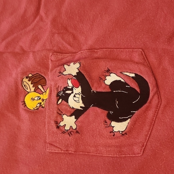 Warner Brothers TShirt - Picture 3 of 4